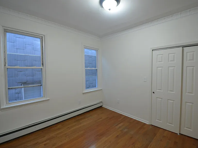 241 Randolph Ave #2 — Photo 9