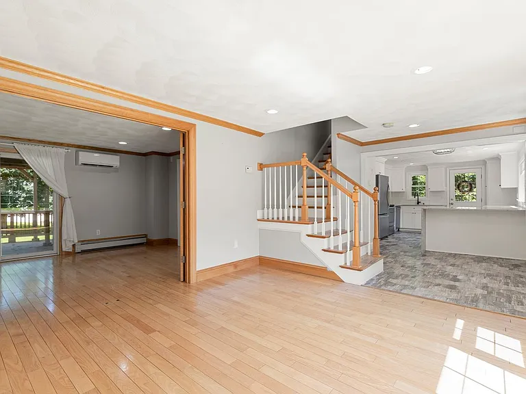 15 Marion St — Photo 3