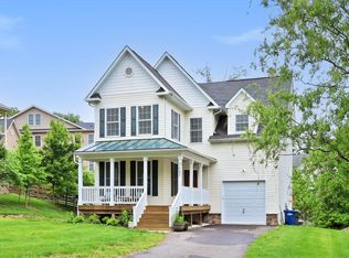 7027 Swain Dr, Alexandria, VA 22306