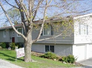 133 Grandview Dr NE, Solon, IA 52333