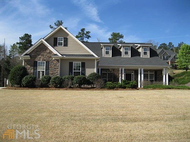 1st image of 330 Persimmon Dr