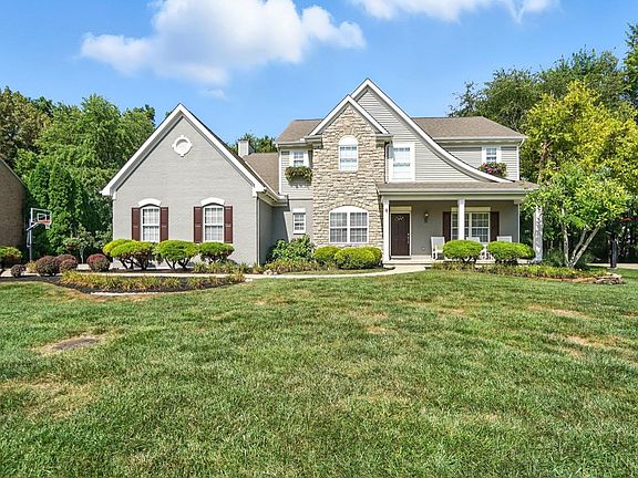 3rd image of 4198 Oak Tree Ct