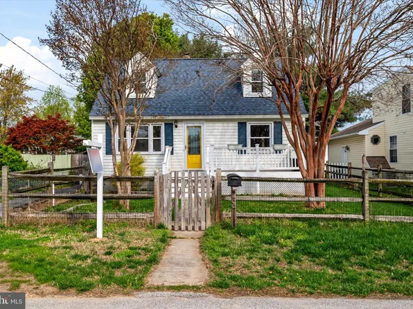 234 Meadow Rd, Pasadena, MD 21122