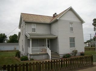 1238 Kaderly St NW, New Philadelphia, OH 44663