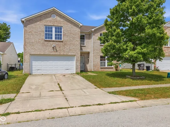 819 Highpointe Blvd, Shelbyville, IN 46176