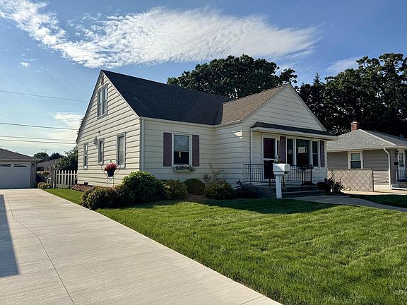 3rd image of 7812 40th AVENUE