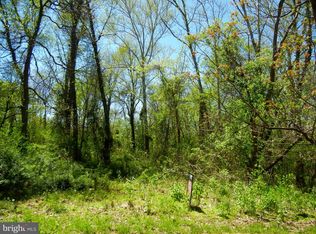 Ella Dr, Shepherdstown, WV 25443