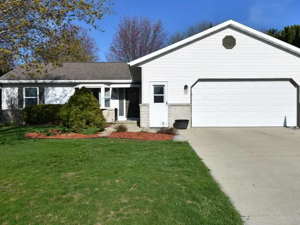 305 Farwell Road, Beaver Dam, WI 53916