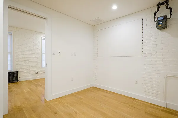 Rented by REAL New York | media 13