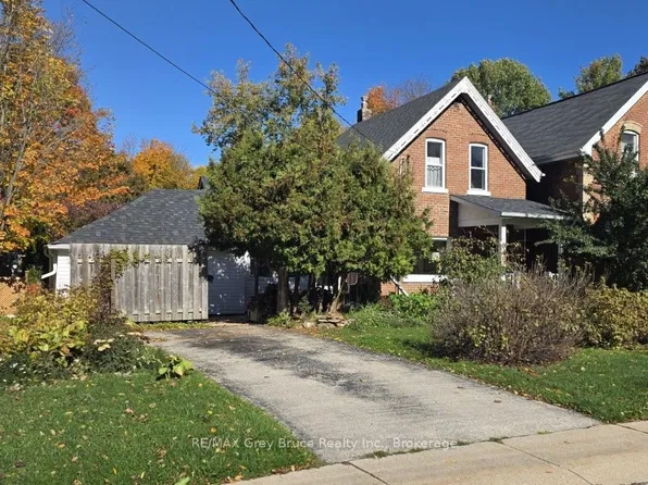 648 9th St E, Owen Sound, ON N4K 1P7