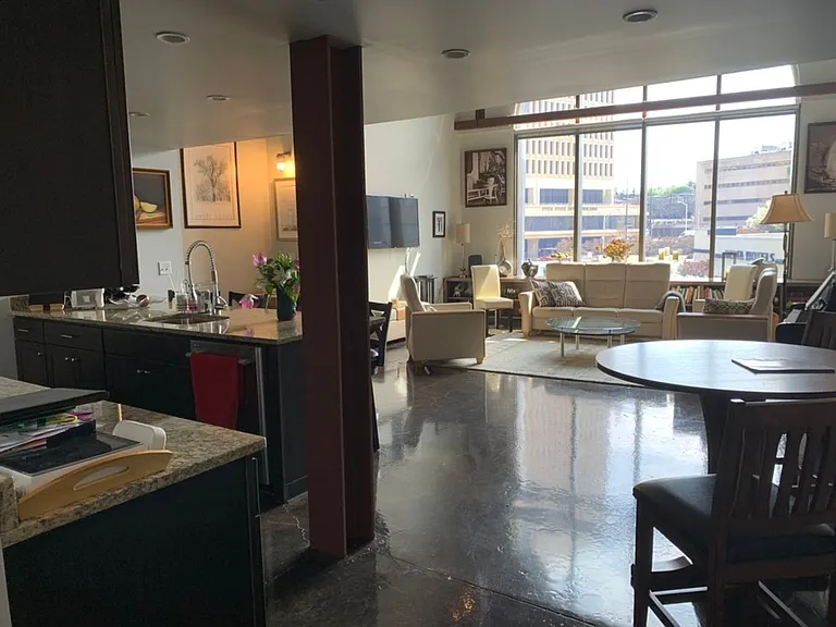 520 Seneca St — Photo 41