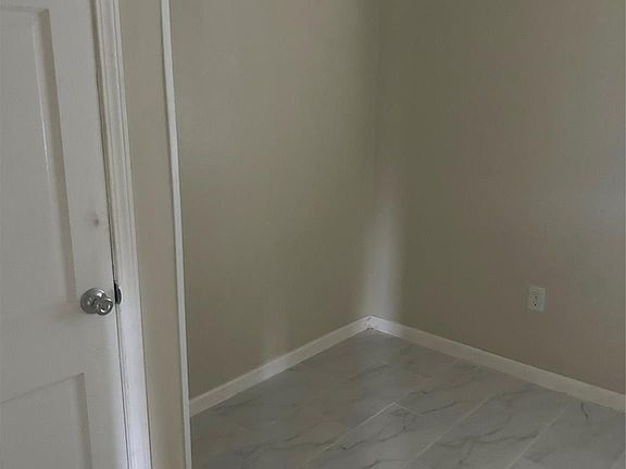 4th image of 8703 Berndale St #1