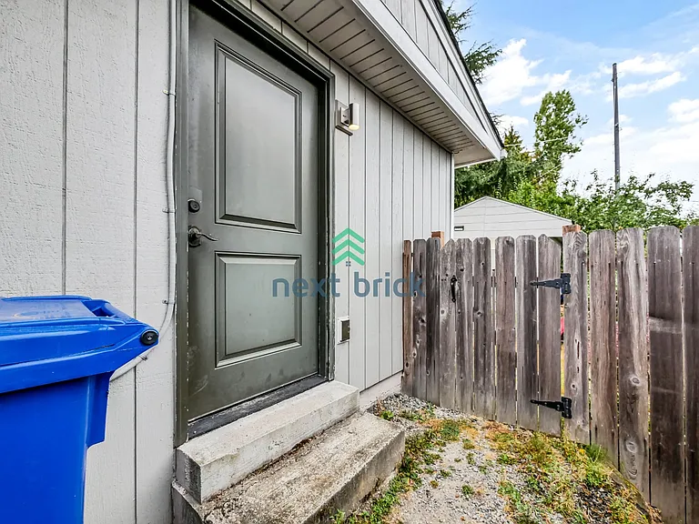 3036 SW Roxbury St — Photo 2