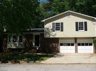 1269 Autumn Hill Ln, Stone Mountain, GA 30083