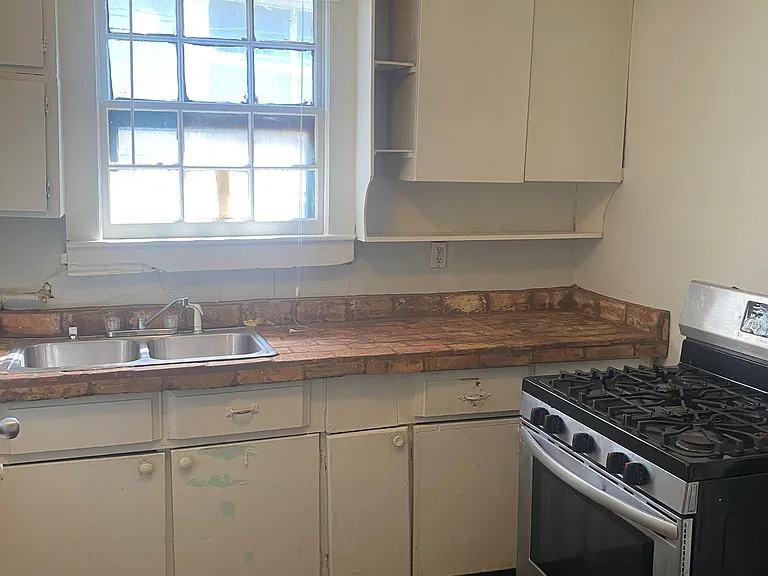 2219 S Liberty St #7 — Photo 6
