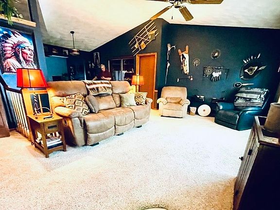 4th image of 1113 N Wuthering Hills Dr