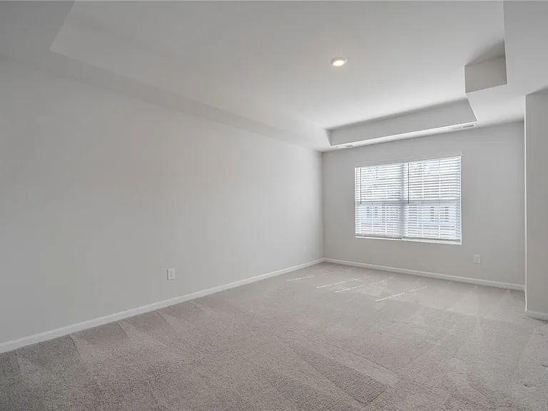 14 Loebner Ln — Photo 19