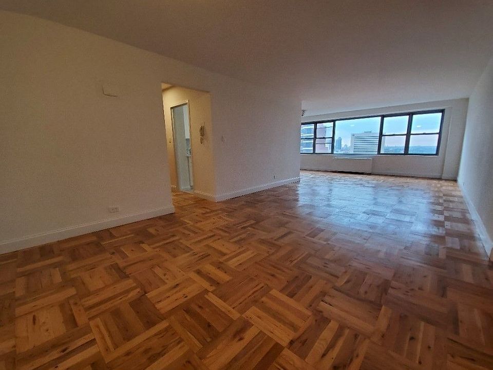 1st image of 12510 Queens Blvd APT 1222