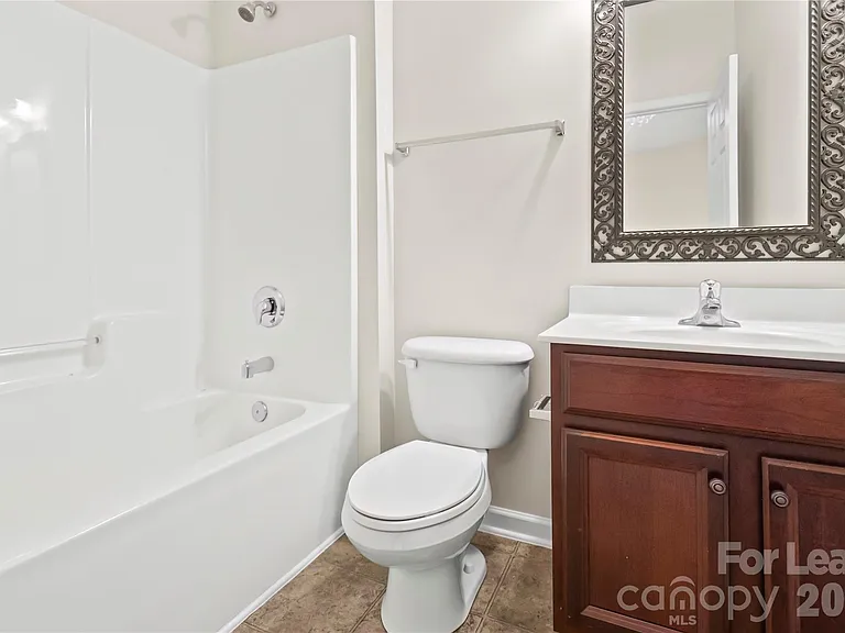 417 Armour St — Photo 37
