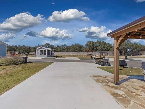 4th image of 5386 Ranch Road 1376 Rd #40