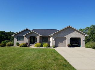 W4519 Forest Ridge Dr, Monroe, WI 53566