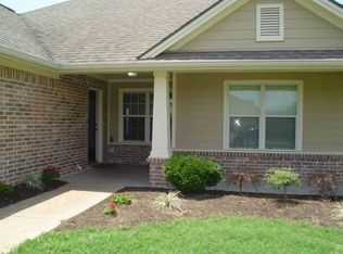 3522 Farah Dr, College Station, TX 77845