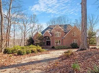 1001 Clingmans Pl, Raleigh, NC 27614