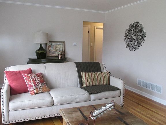 4th image of 46 W North St