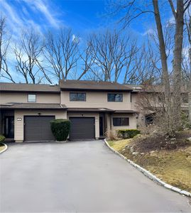 19 Northgate Circle, Melville, NY, 11747