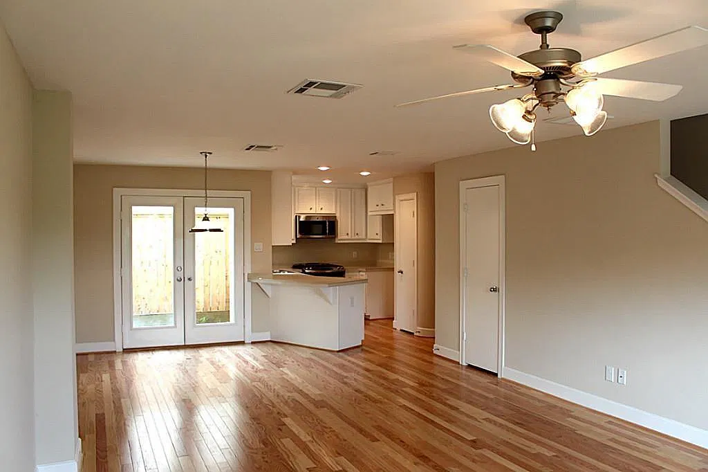 2 bed, 2.5 bath, 1567 sqft, $1,825 — Photo 4
