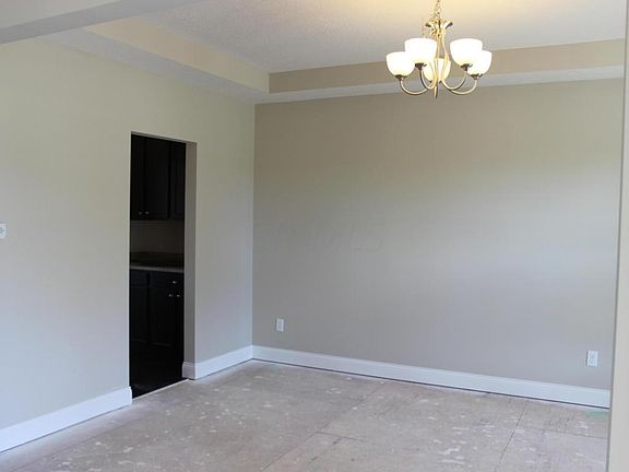 3rd image of 1738 Somerford Dr