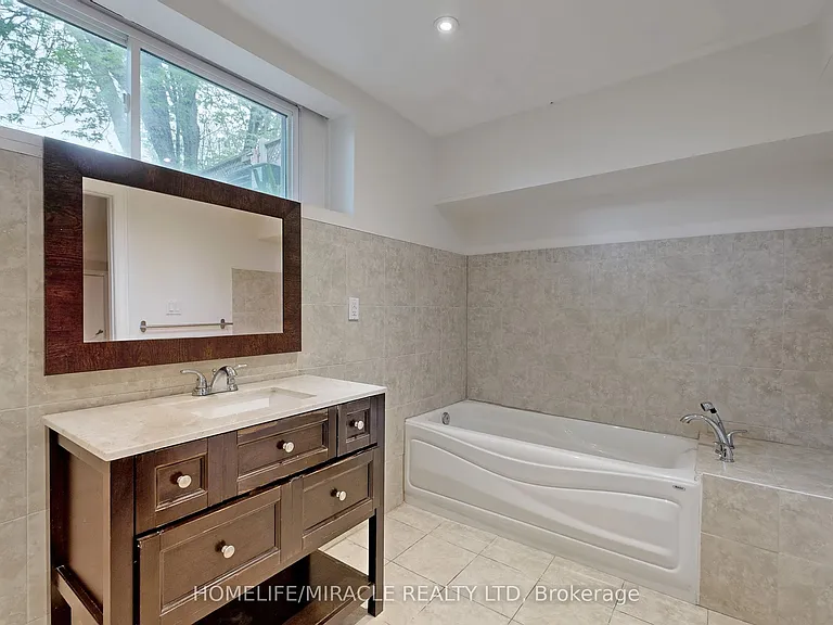 509 Maine St — Photo 23