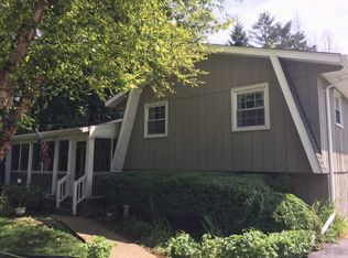 419 N Grant St, Westmont, IL 60559
