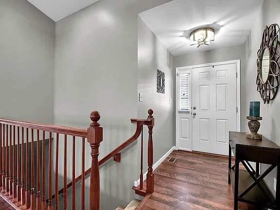 3rd image of 8136 Pinetop Dr