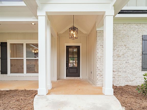 4th image of 7079 Country Oaks Dr N
