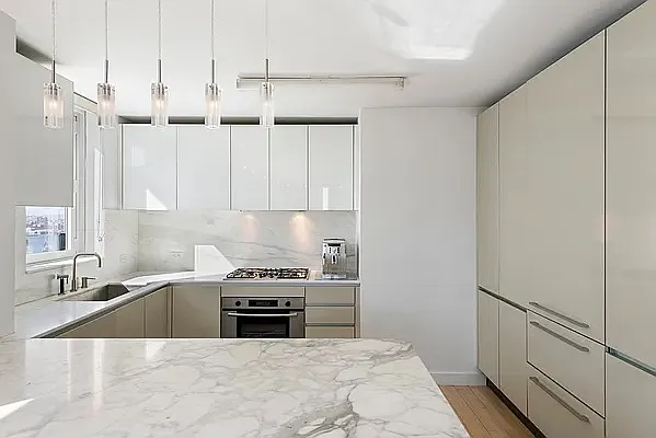 Rented by Marc Alloul, LREB | media 26