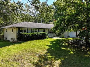 1601 NE 77th St, Gladstone, MO 64118