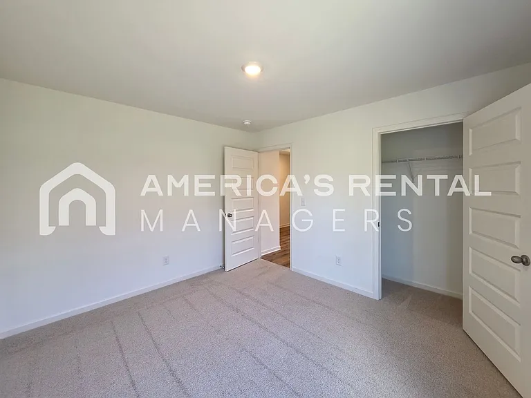 609 Aberdeen Trce — Photo 17
