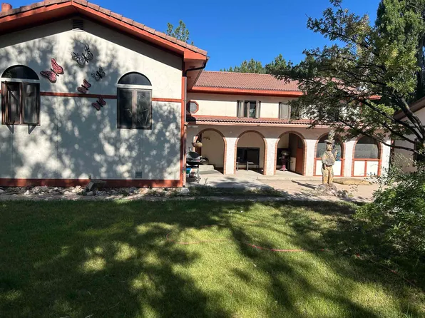 814 Hwy 32, Byron, WY 82412