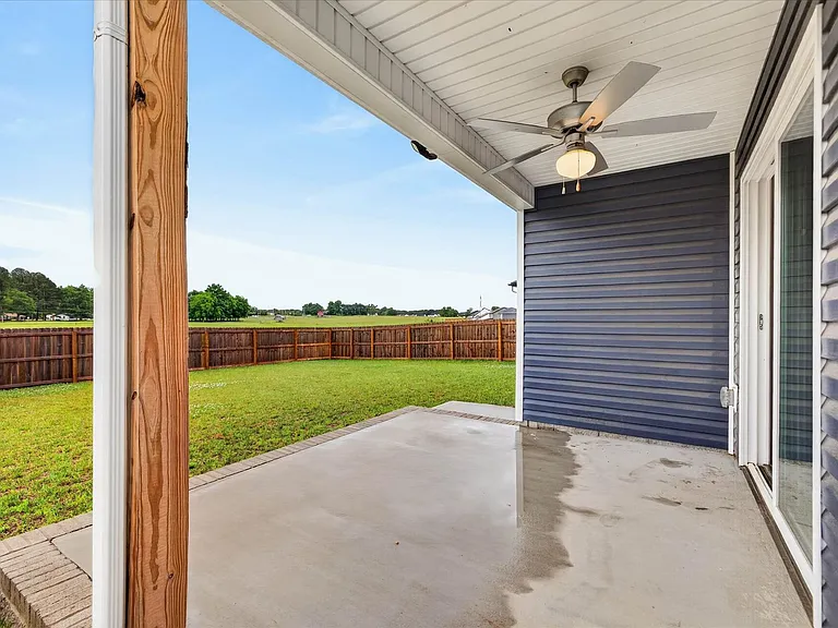 513 Herman Dr — Photo 34