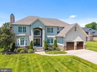 9 Lansbrook Ct, Sewell, NJ 08080