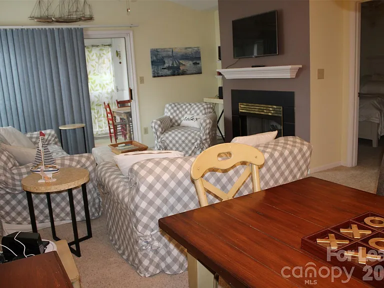 763 Southwest Dr — Photo 17