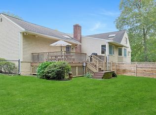 97 Winding Brook Rd, New Rochelle, NY 10804