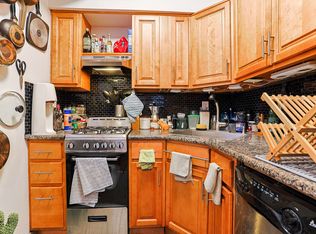 2213 Green St APT B1, Philadelphia, PA 19130