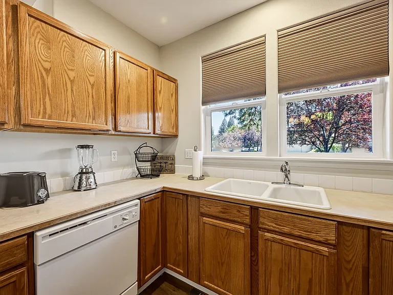 19804 Wetland Ct — Photo 13