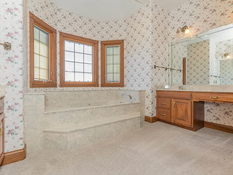 2155 Durlin Rd — Photo 22