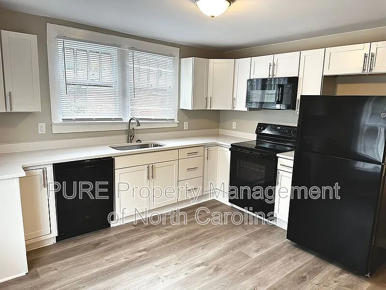 213 Irma Ave — Photo 1