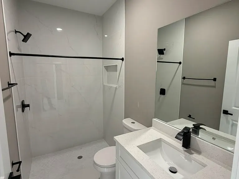 657-659 Chattman St E #657 — Photo 9