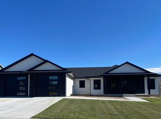 4211 10th Ave, Kearney, NE 68845