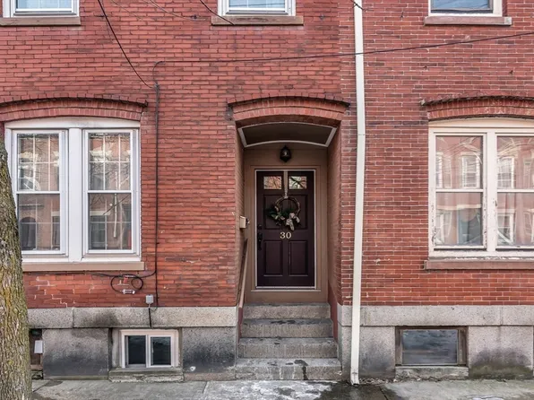 30 Medford St, Chelsea, MA 02150